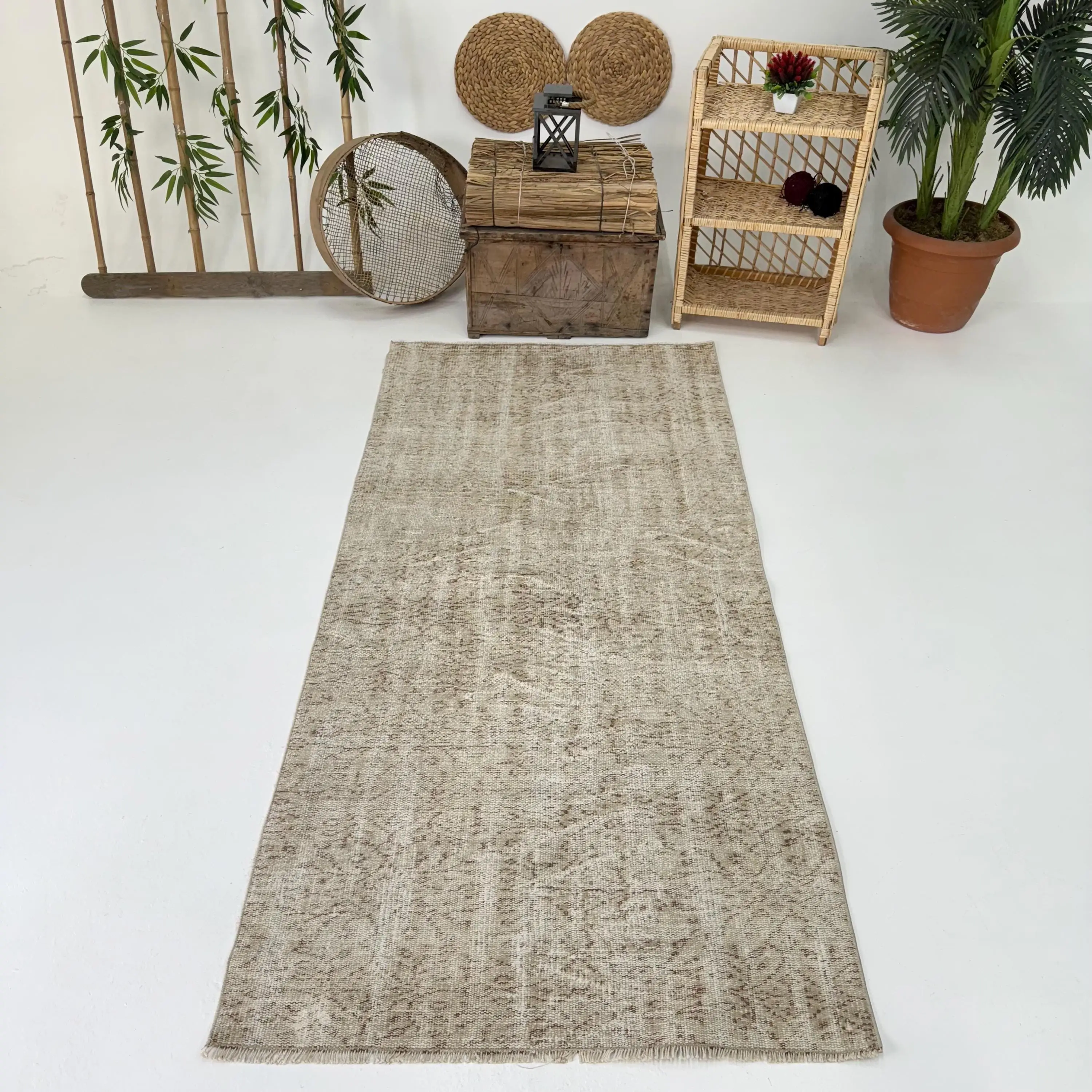 Vintage 3.3x7.4 ft Rug, Area Turkish Rug, Gray Brown Bordered Wool Rug - 1