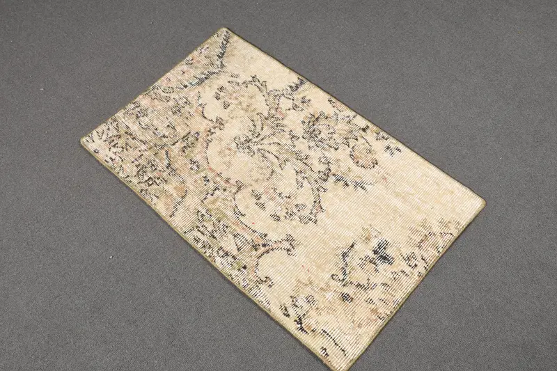 1.6x2.7 ft Rug, Turkish Oushak Rug, Vintage Brown Wool Polka dot Rug - 1
