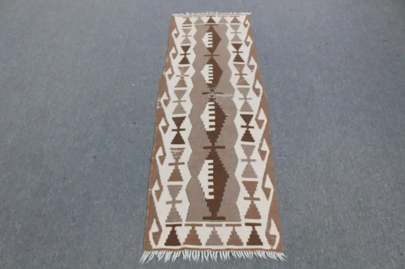 ブラウン、グレー パッチワーク ラグ 1.7x5.2 フィート、モダンシック