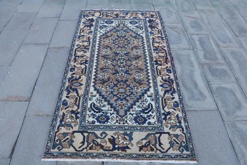 3.3x6.3 ft Türk Halısı, Vintage Aksan Halısı, Mavi Kahverengi Bitkiler ve ağaçlar Halısı - 1