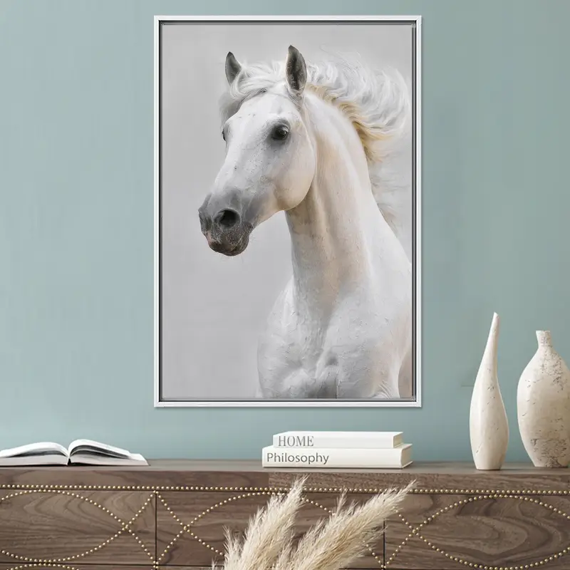 Zarif Beyaz At Kanvası: At Severler için Mükemmel Hediye