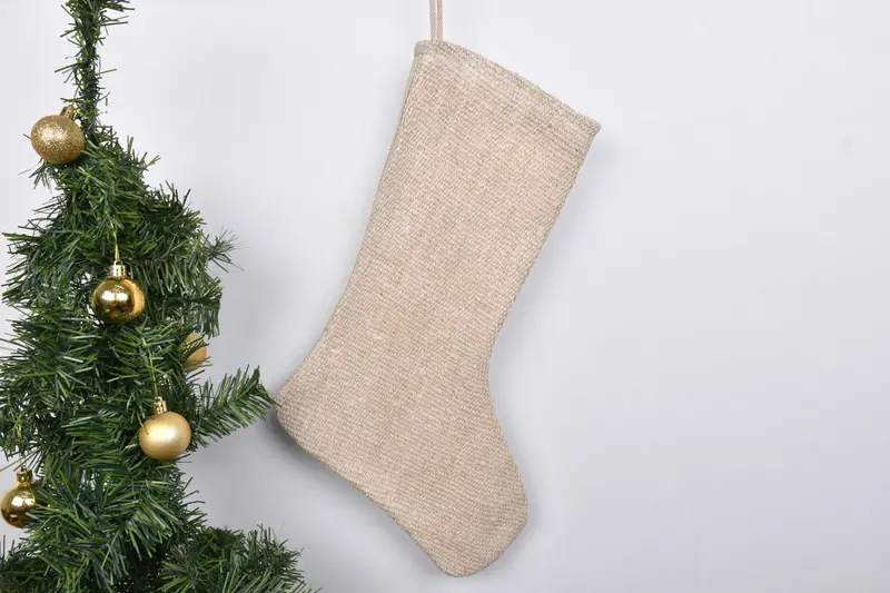 Şenlikli Noel Süsleri Deseni, 7 İnç Genişliğinde Noel Çorabı