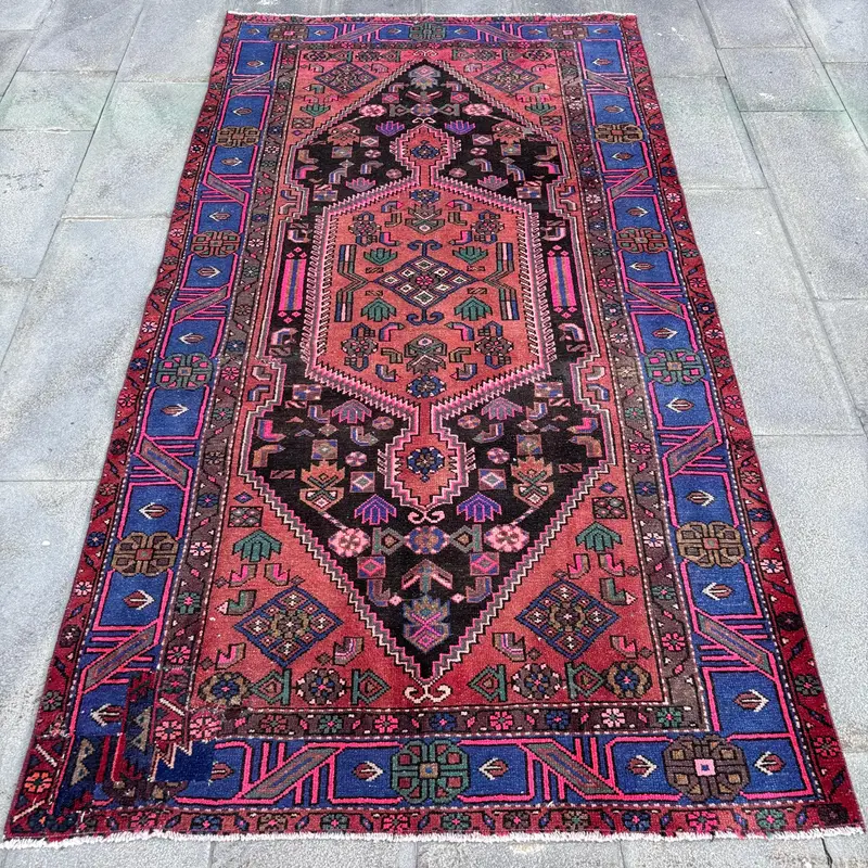 Red Bordered Rug, 4,2x8,1 ft Elegant Red & Black