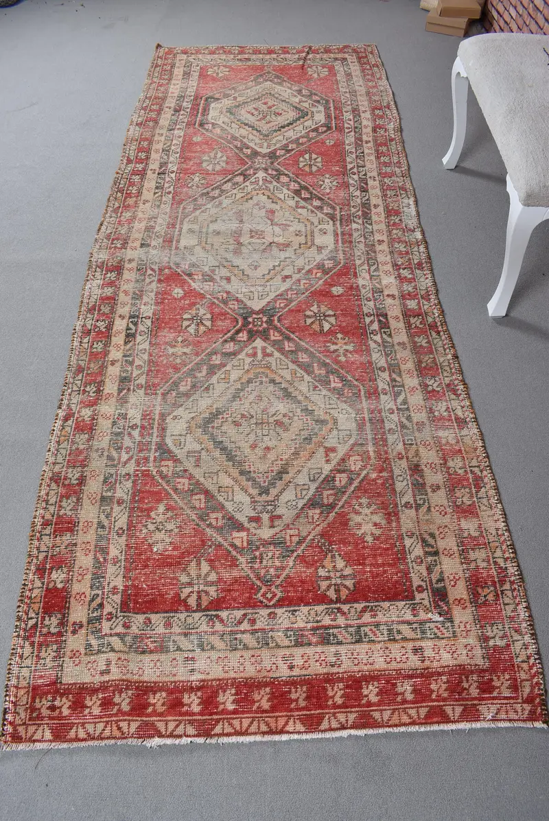 Kırmızı ve Yeşil Soyut Halı, 3,4x10 ft Zarif Dekor