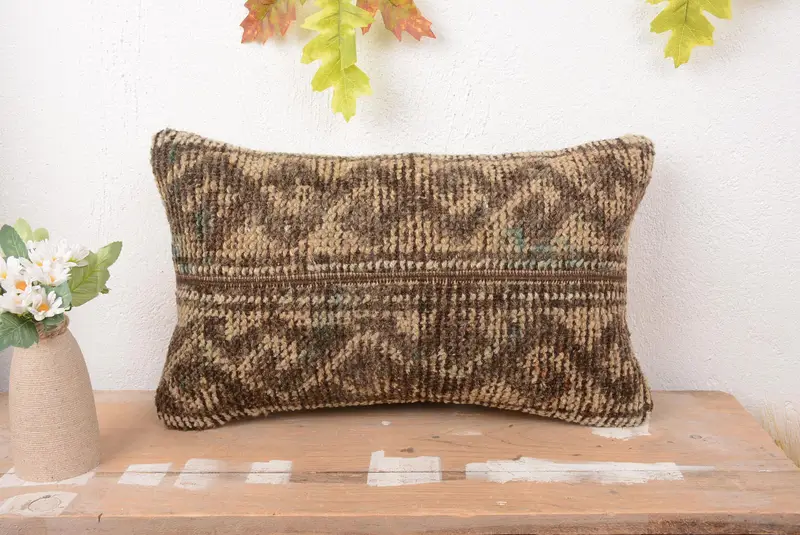 Braunes und beiges Patchwork-Wurfkissen, 12x20 handgemachtes Leinenkissen