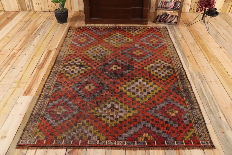 Turkish Area Rug 4.8x7 ft, Red Bordered Vintage Wool Rug - 1