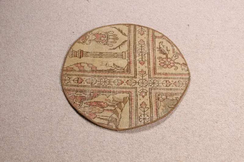 Brauner und roter Karoteppich, 1,7 x 1,7 Fuß, schickes Dekor