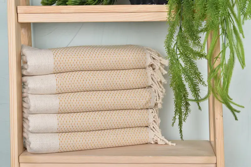 Sand-free towel, Girls Weekend Favors, 70x40 Cotton Polka Dot Towel, Organic towel, Beach Towel Personalized, Bathroom Towel, Home Decor Gifts - 1