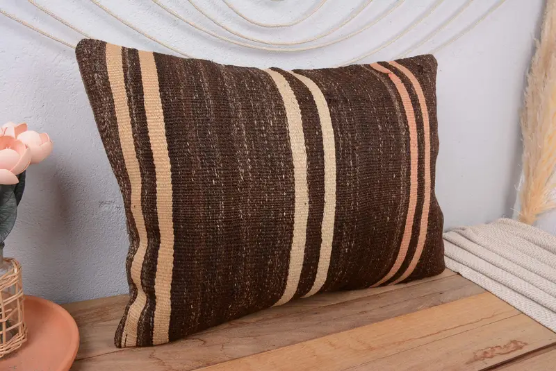 Almohada de rayas marrón y beige, almohada de lanzamiento bordada hecha a mano