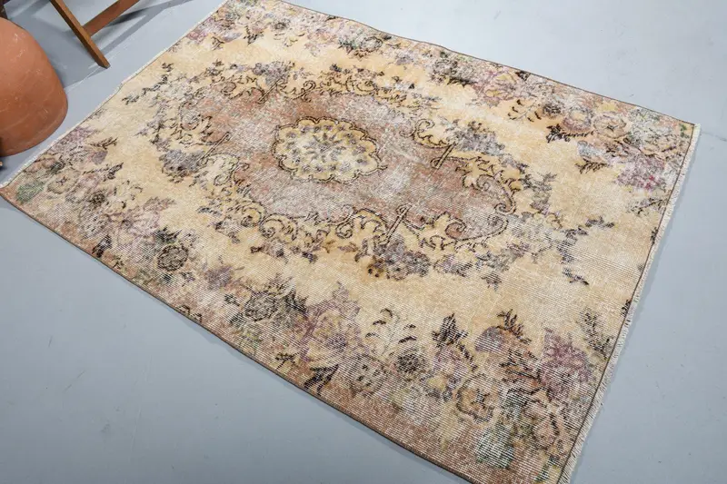 Türk Vintage Oushak Halı 4x5.8 ft, Kahverengi Vurgulu Kareli Yün Halı - 1