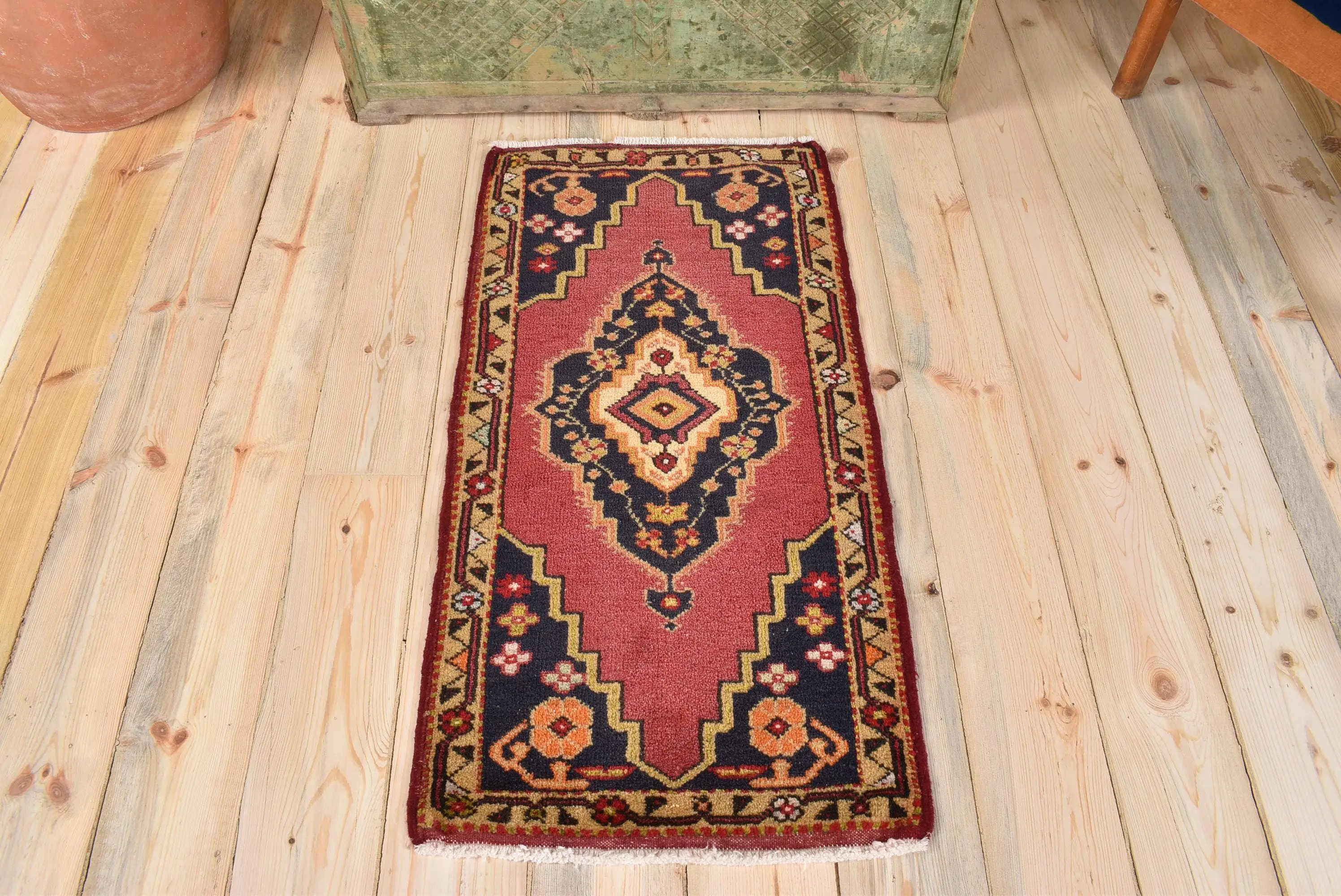1.7x3.2 ft Rug, Turkish Vintage Rug, Red Wool Rug - 1