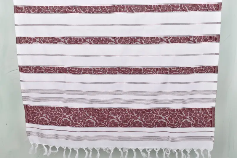 Wedding Gift Daisy Design Towel, 40x71 Inches Burgundy Cotton Towel