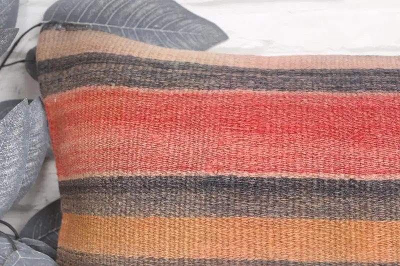 Neutral Pillow Case, Crochet Pattern Pillow, Kilim Rug Pillow, Antique Pillows, Boho Pillow, Pillow Sham, 16x24 Red Pillow, Vintage Kilim Pillow - 2
