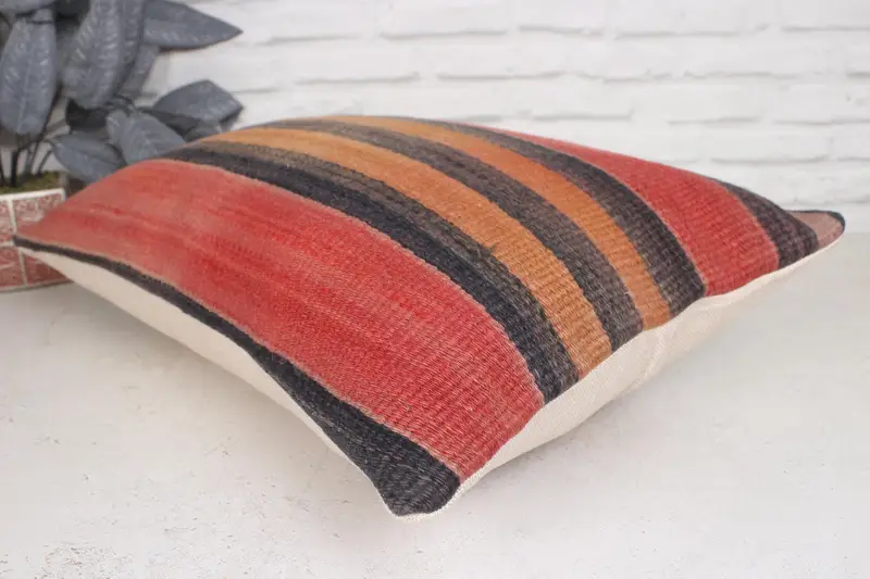 Neutral Pillow Case, Crochet Pattern Pillow, Kilim Rug Pillow, Antique Pillows, Boho Pillow, Pillow Sham, 16x24 Red Pillow, Vintage Kilim Pillow - 6