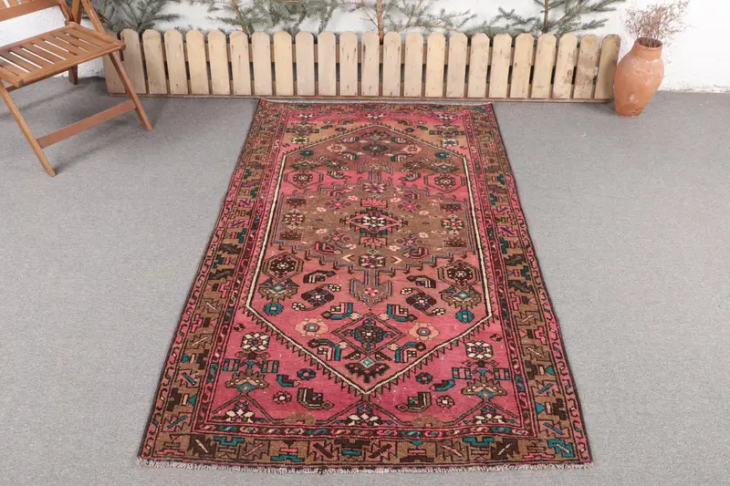 Handmade Pink & Brown Rug, 4,1x6,5 ft Botanical Design