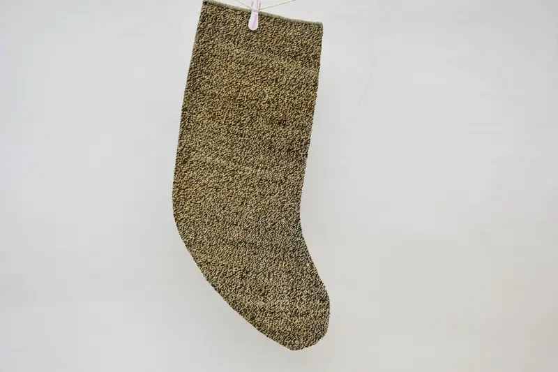 Kahverengi ve Sarı Noel Süsleri Çorabı, Şenlikli Tatil Çorabı