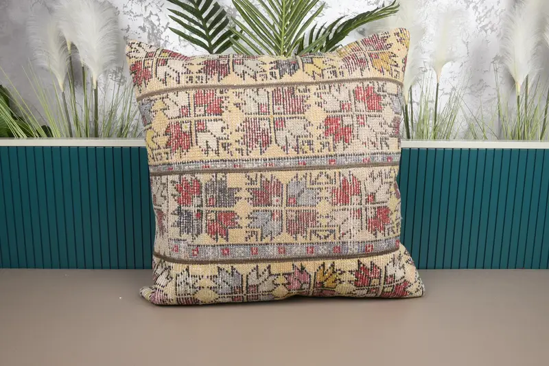 Beigefarbenes Kissen, großer quadratischer 28 x 28 Zoll antiker Kissenbezug - 1
