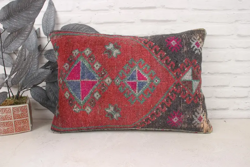 Ethnical Kilim Rug Pillow, Home Decor Pillow, 16x24 Red Cushion, Vintage Kilim Throw Pillow, Outdoor Throw Cushion Cover, Pillow - 1