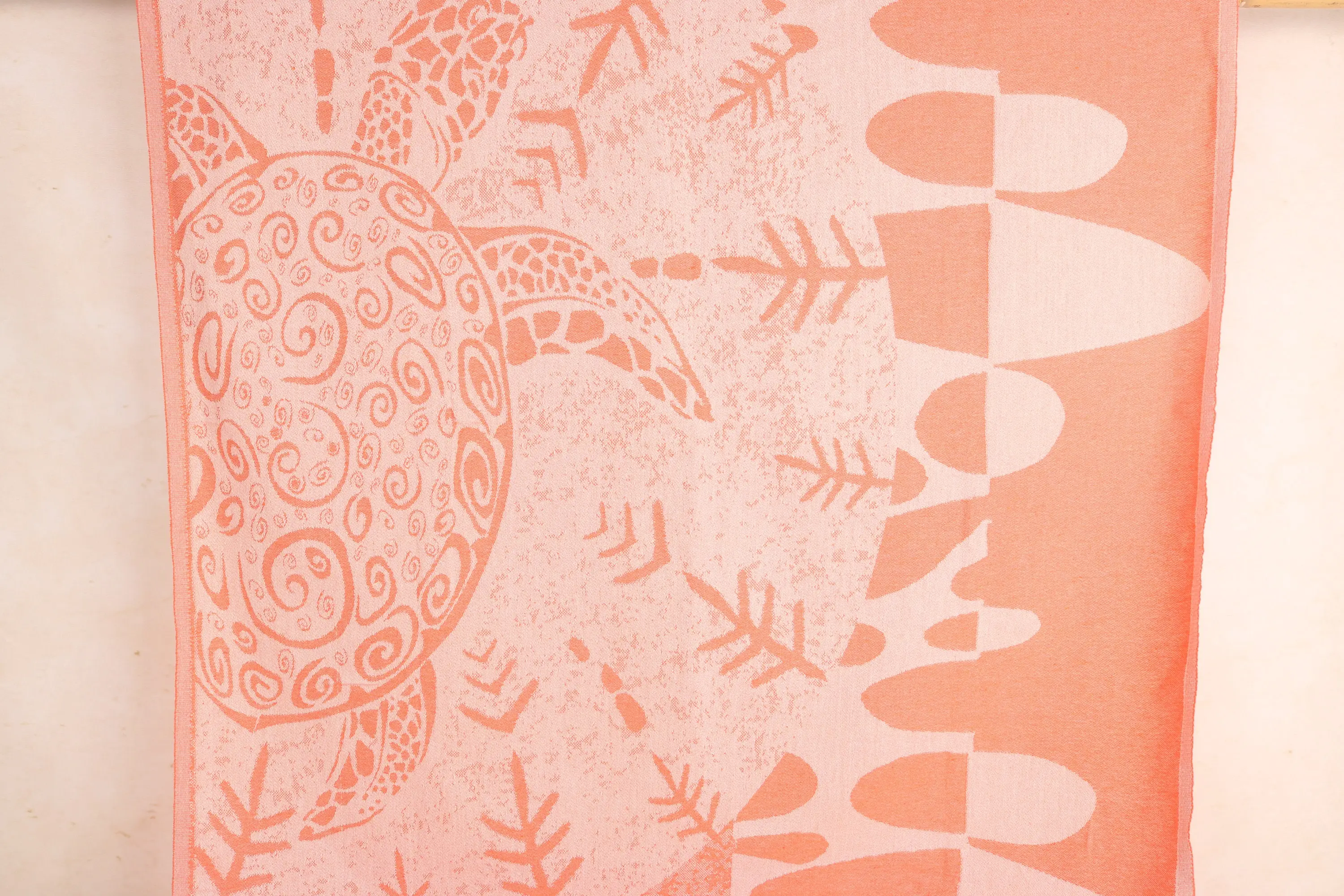 Turtle Design Towel Turkish Cotton Orange and Beige, 40x71 Inches - 1