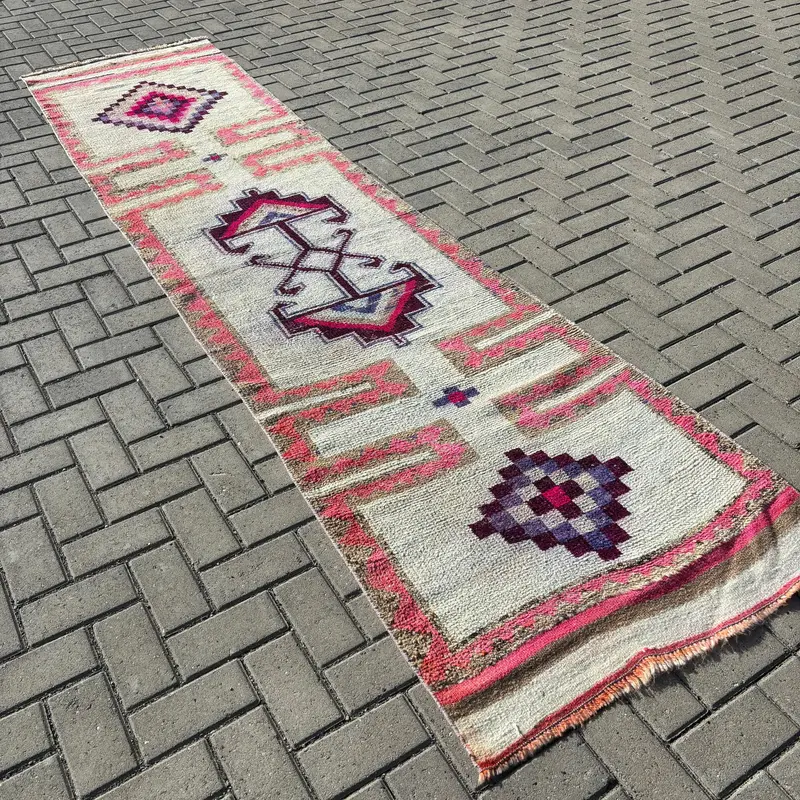 Vintage Herki Runner Rug 2.8x11.2 ft (84x341 cm), Turkish Pink Plants & trees Rug - 1