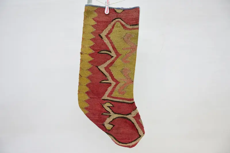 赤と黄色のクリスマスオーナメントストッキング、14インチのお祝いストッキング