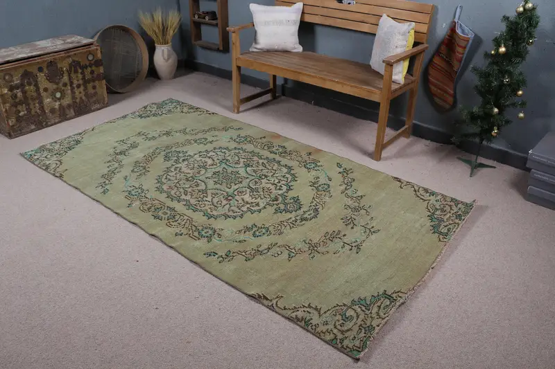 Grüner Südwestteppich, 4,3 x 8,2 Fuß, elegantes Dekor