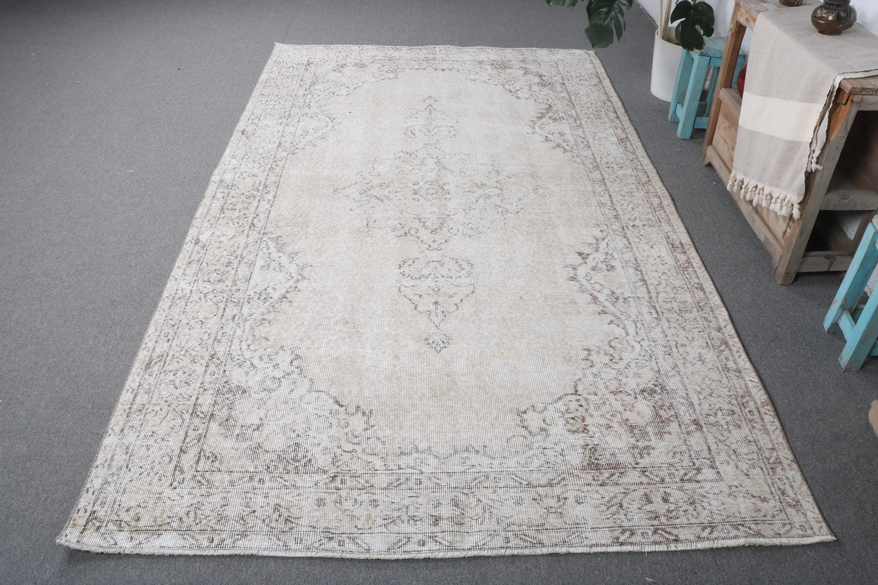 Türk Vintage Halı 5.2x9.1 ft (160x276 cm), Beyaz Kahverengi Düz Halı - 1