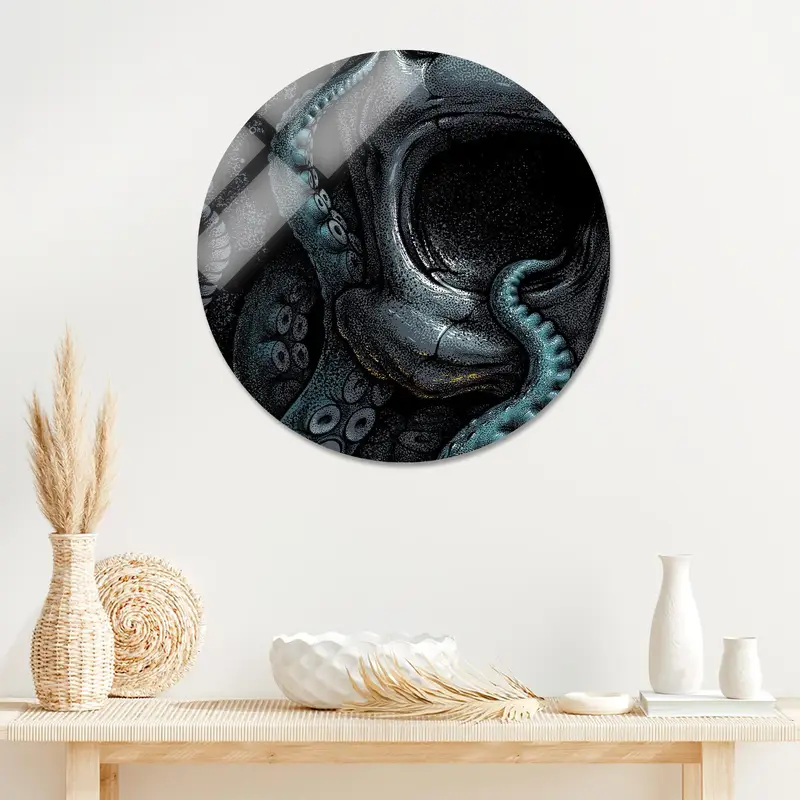 Modern Gotik Korku Kanvası: Modaya Uygun, Zarif ve Akıl almaz derecede Güzel