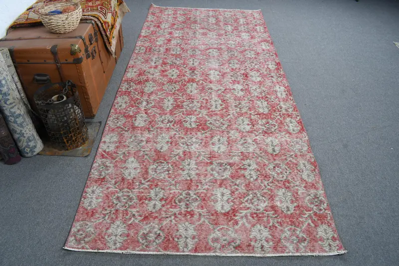 レッド & ベージュ ラグ、4x9,1 フィート ボタニカル デザイン