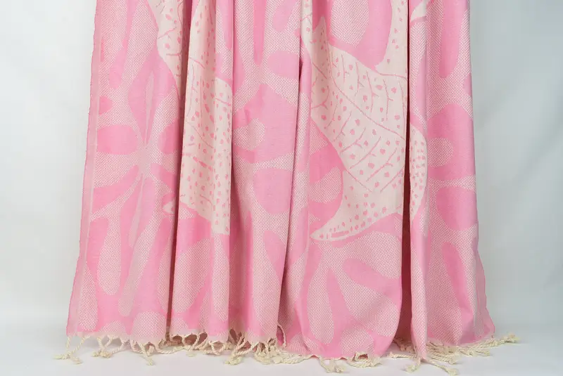 Monogrammed Turkish Towel, 70x40 Cotton Whale Design Towel, Anniversary Gift For Her, Quick-Dry Beach Towel, Fouta towel, Personalized Towel - 2