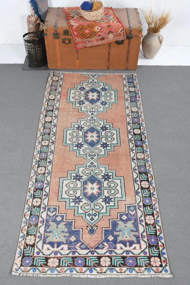 Türkischer Vintage-Akzentteppich 3,2 x 6,9 Fuß, blau-roter Teppich - 1