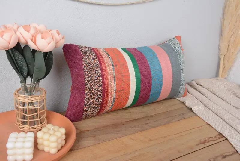 Orange & Bronze gestreiftes Wurfkissen, 12x24 besticktes Kissen