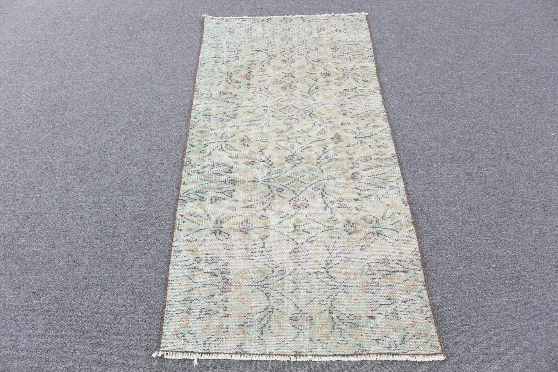Vintage Small Rug, 2.6x5.6 ft Turkish Rug, Green Wool Rug - 1