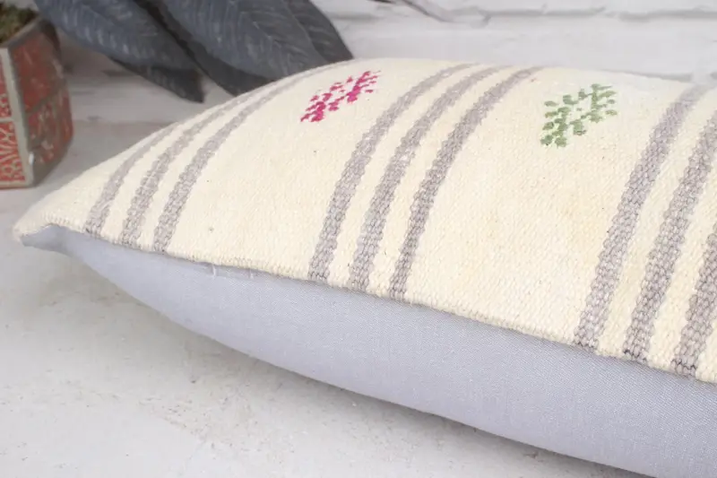 Toss Pillow Sham, Pillow, Kilim Pillow, Vintage Kilim Throw Pillow, 12x20 White Pillow Sham, Throw Kilim Pillow, Toss Pillow - 7