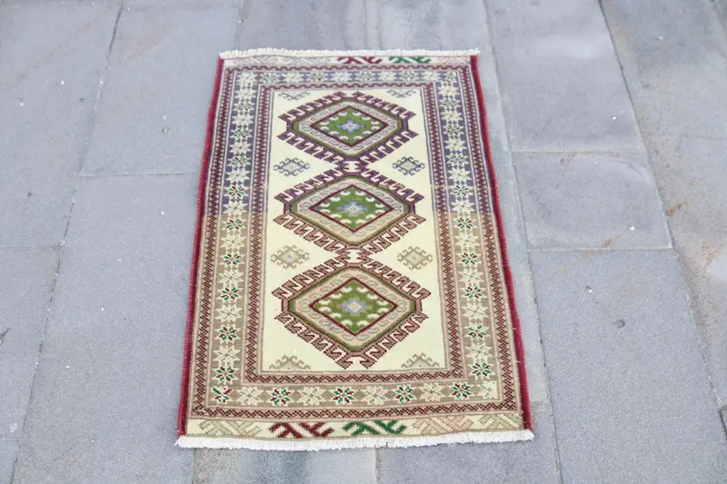 Alfombra Oushak, Alfombra vintage de 2x2,8 pies, Lana de alfombra con estampado animal verde - 1