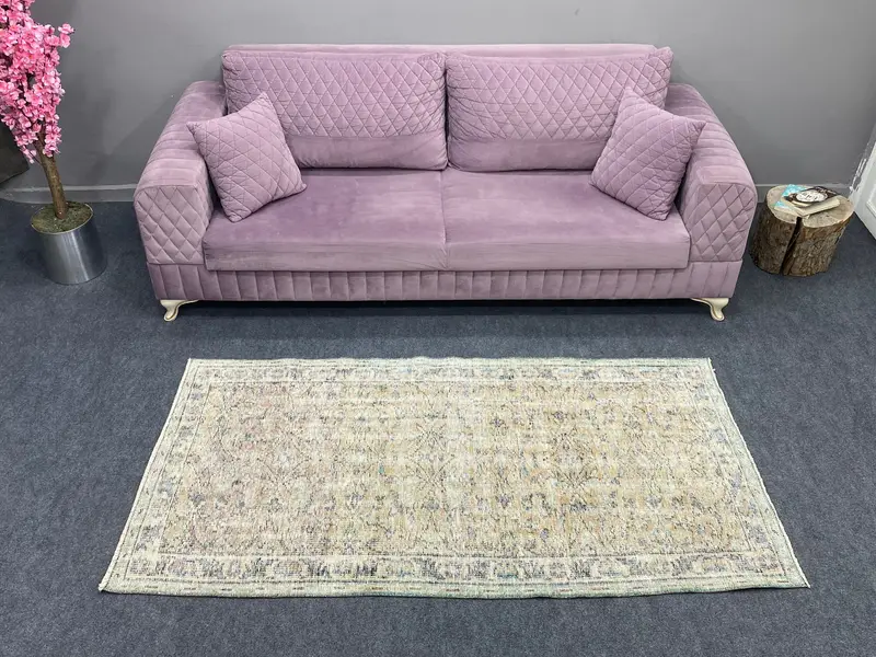 Eleganter beigefarbener Orientteppich, 90 x 180 cm, schickes Dekor