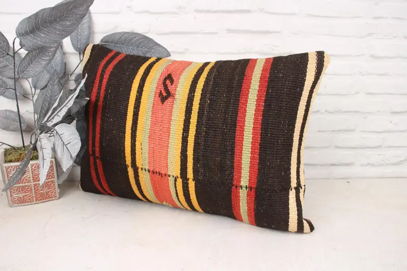 Ethnical Kilim Rug Pillow, Pet Cushion Case, Boho Throw Pillow Sham, Boho Pillow, 16x24 Brown Pillow Case, Cushion Cover, Vintage Pillow - 4