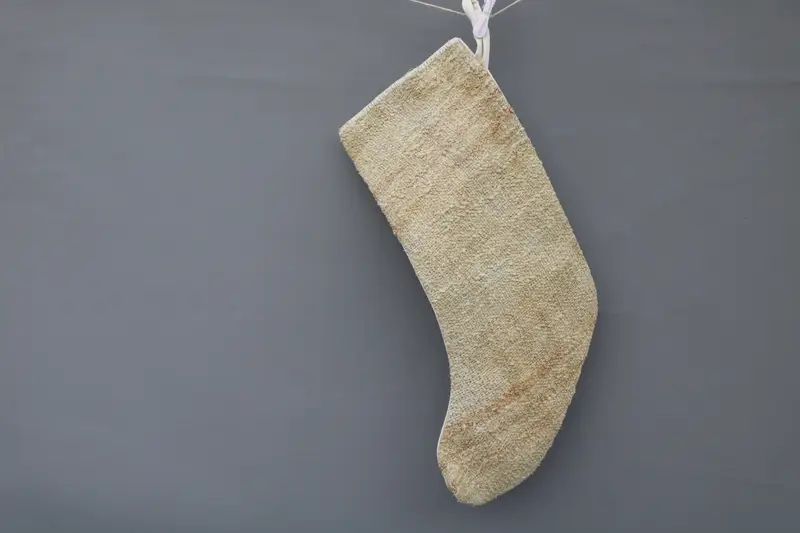 Zarif Bej Noel Çorabı, Şenlikli Noel Süsleri Desenli Çorap