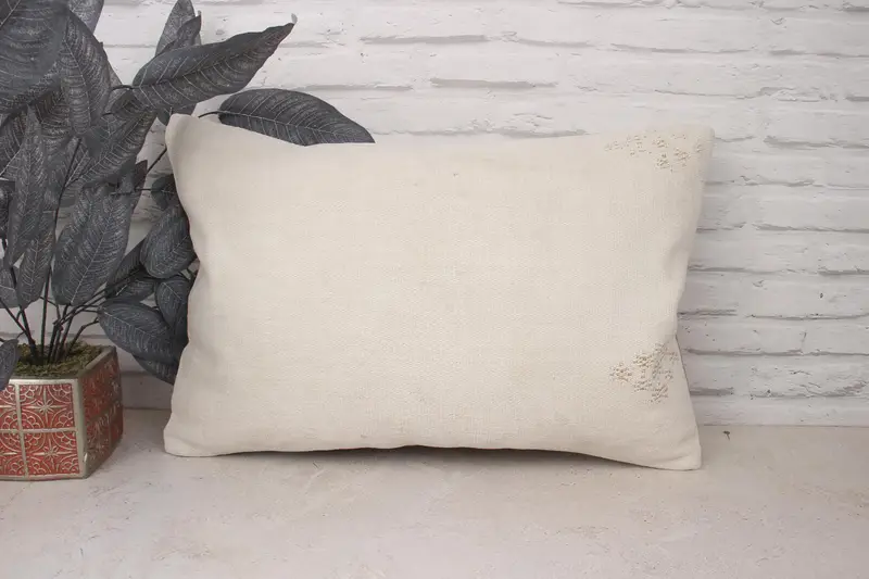Seat Pillow Cover, Antique Pillows, 16x24 White Pillow Cover, Pillow for Sofa, Boho Pillow, Wool Kilim Pillow Pillow Cover, Pillow Case - 1
