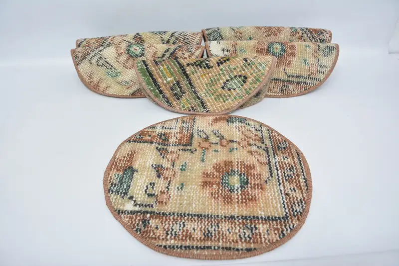 Elegantes manteles individuales redondos en beige y verde, juego de seis manteles individuales