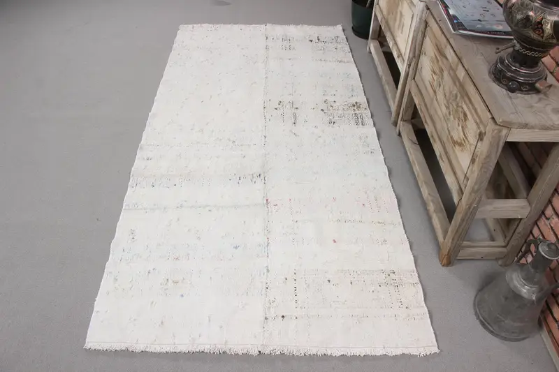 Elegant Beige Moroccan Rug, 3,5x7,2 ft Chic Decor