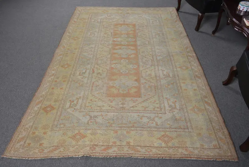 グリーン & ブラウン ラグ、5.4x8.5 フィート ストライプ幾何学デザイン