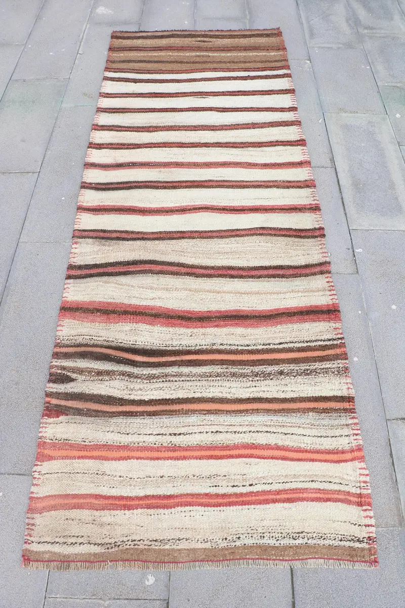 エレガントなベージュ&レッドのアニマルプリントラグ、3x8フィート