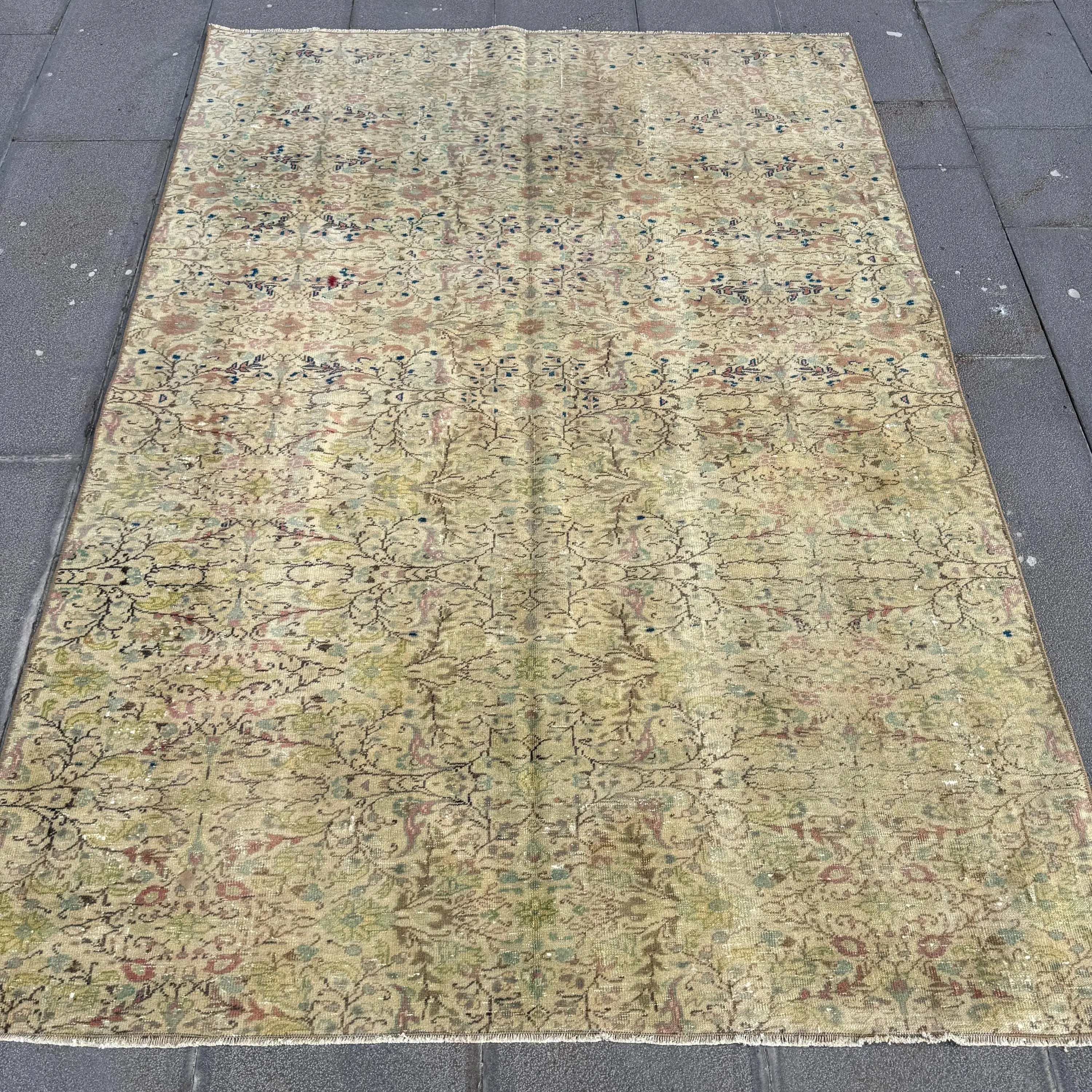 Vintage Area Rug 4.4x6.2 ft (134x189 cm), Turkish Brown Patchwork Rug - 1