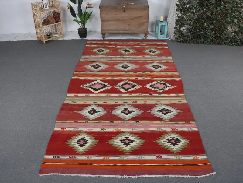 Red, Green Patchwork Rug, 5.4x11 ft Elegant Decor