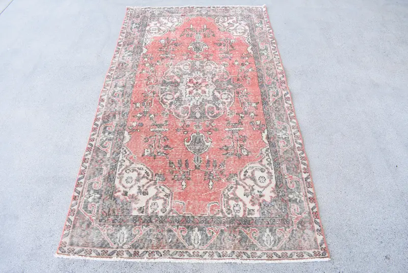 3.7x6.8 ft Halı, Türk Vintage Halısı, Kırmızı Puantiyeli Yün Halı - 1