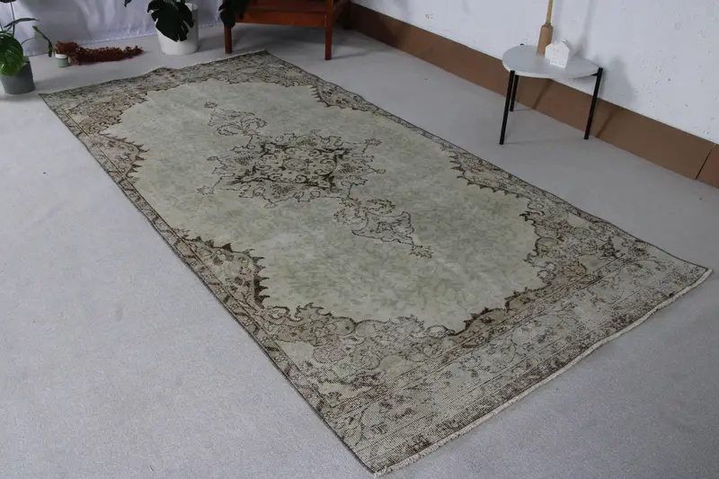 4.7x9.7 ft Büyük Vintage Türk Halısı, Gri Bordürlü Yün Halı - 1