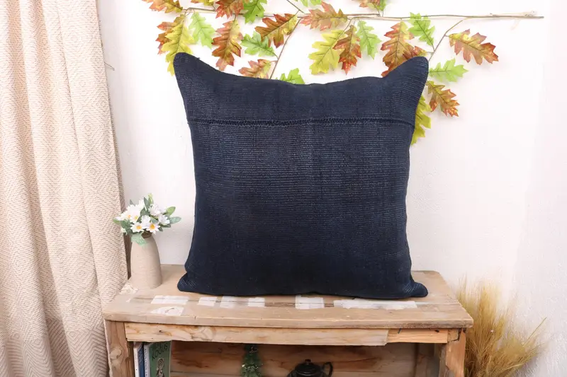 Blaues Southwestern-Wurfkissen, 24x24 besticktes Vintage-Kissen