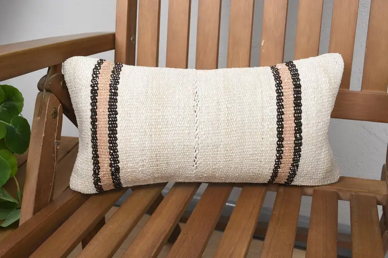 Nakışlı Dikdörtgen Yastık, Çok Yönlü 8x16 Kırlent