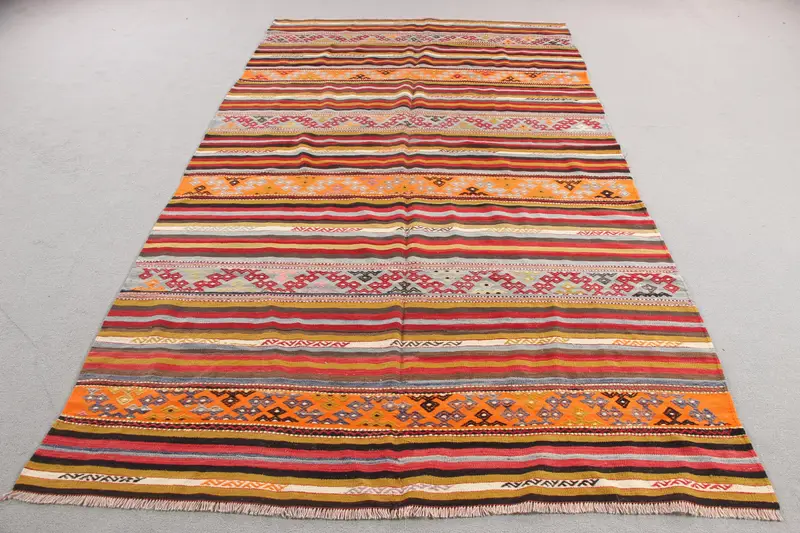 5.6x10.1 ft Turuncu Bordürlü Kırmızı Halı, Modern Zarafet